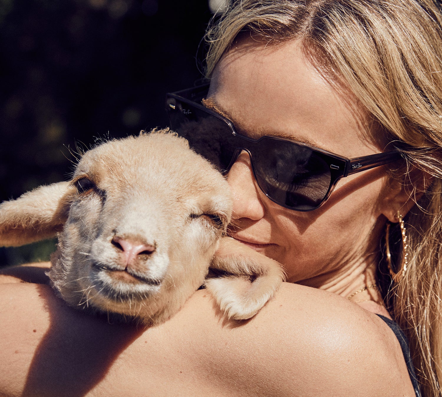 A close up image representing Lanolips Australian heritage and lanolin origins. Highlights the brand’s roots in ethical sheep farming and use of ultra-pure lanolin - a natural, safe skincare ingredient that mimics skin’s oils to heal and hydrate. It is so safe, doctors recommend lanolin to treat burns and mothers can use it with nursing infants.