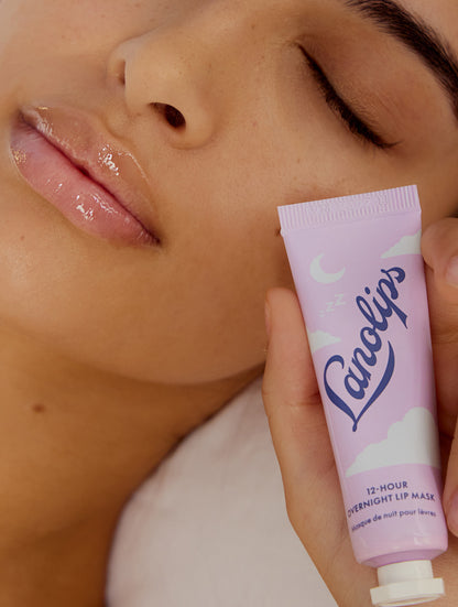 Lanolips cult 101 Ointment has now been supercharged with smooth operating actives including hyaluronic acid, vitamin c and ceramides to deliver nourished lips while you sleep.